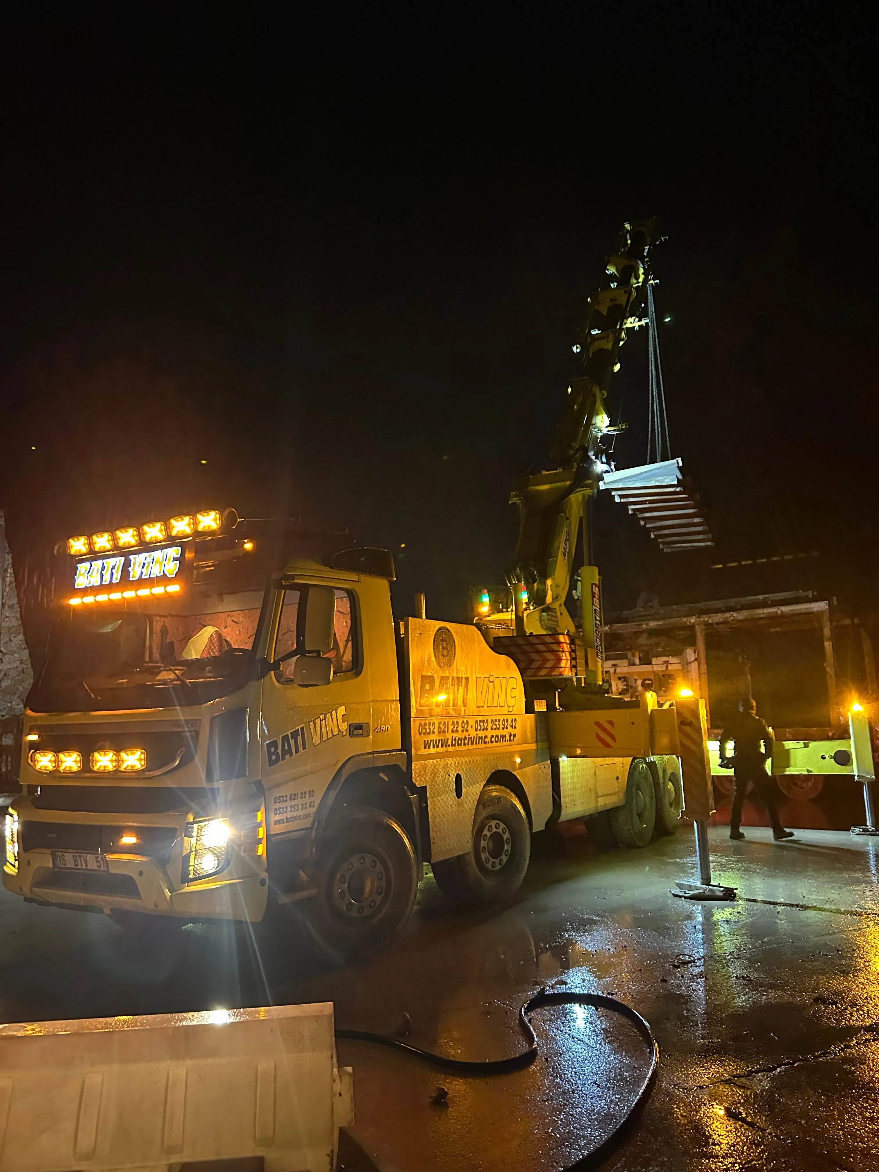 Konteyner ve Prefabrik Taşımacılığında Dorse Üstü (Hiab) Vinç Pratikliği